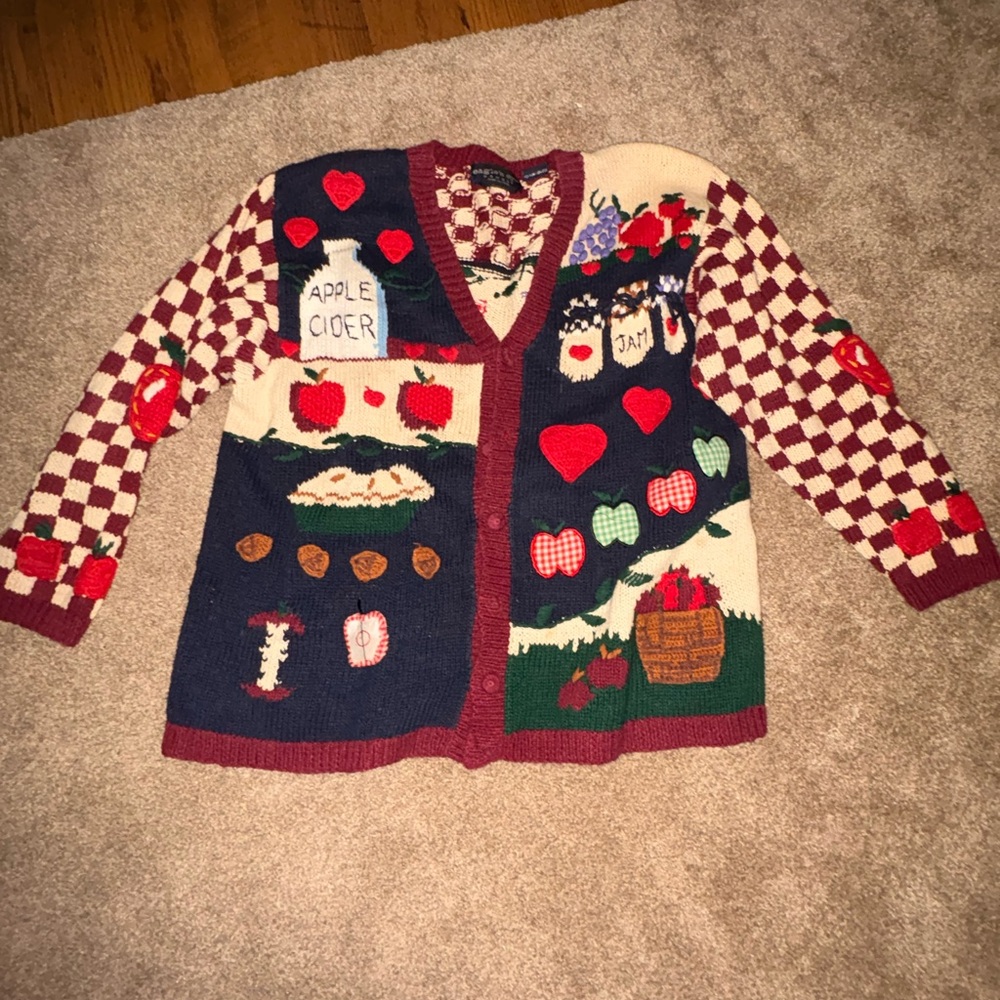 Vintage 90s Eagles Eye woman’s hand knit fruit sweater
